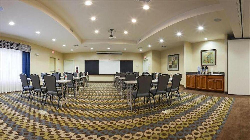 Holiday Inn Express & Suites Searcy By Ihg Экстерьер фото