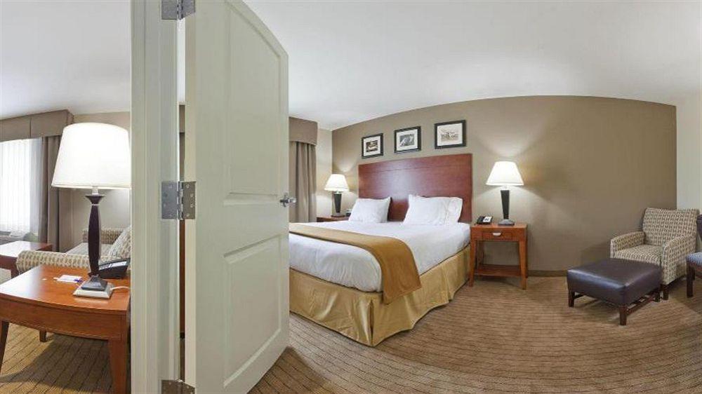 Holiday Inn Express & Suites Searcy By Ihg Экстерьер фото